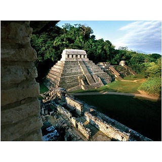 Pirámide De Palenque En Chiapas